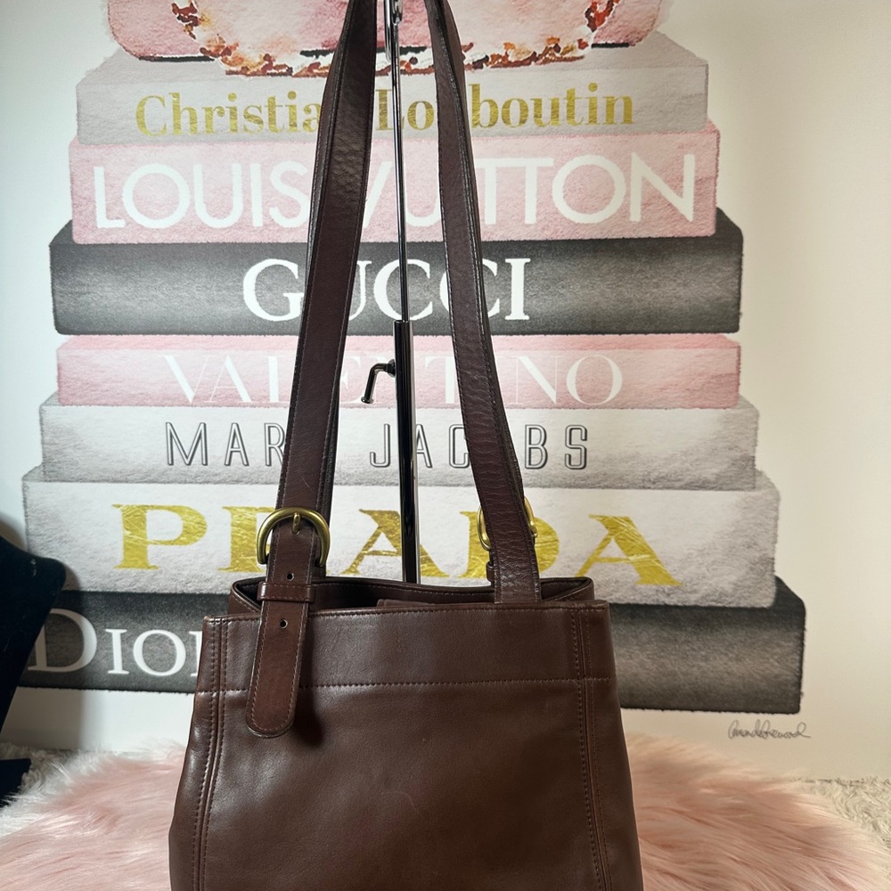 Coach Dark Brown Leather Shoulder Soho Bag. Made in Dominican Republic - Picture 3 of 10